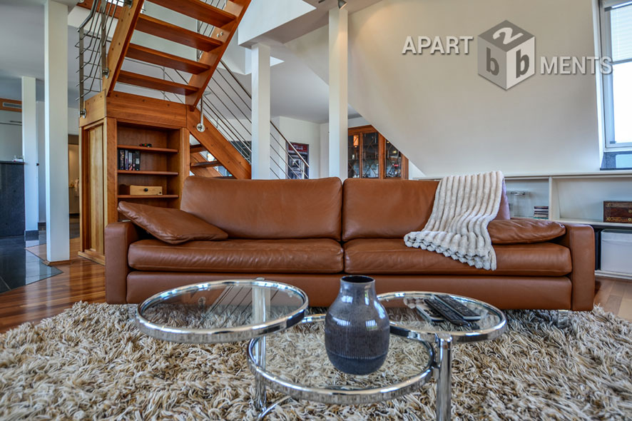 Furnished loft-style duplex with a loggia and a balcony in Cologne-Braunsfeld