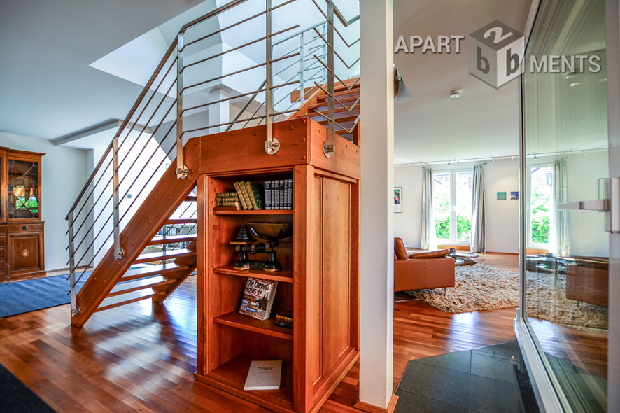Furnished loft-style duplex with a loggia and a balcony in Cologne-Braunsfeld