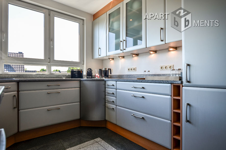 Furnished loft-style duplex with a loggia and a balcony in Cologne-Braunsfeld