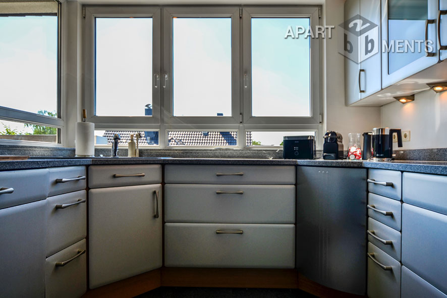 Furnished loft-style duplex with a loggia and a balcony in Cologne-Braunsfeld