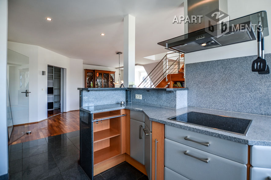 Furnished loft-style duplex with a loggia and a balcony in Cologne-Braunsfeld