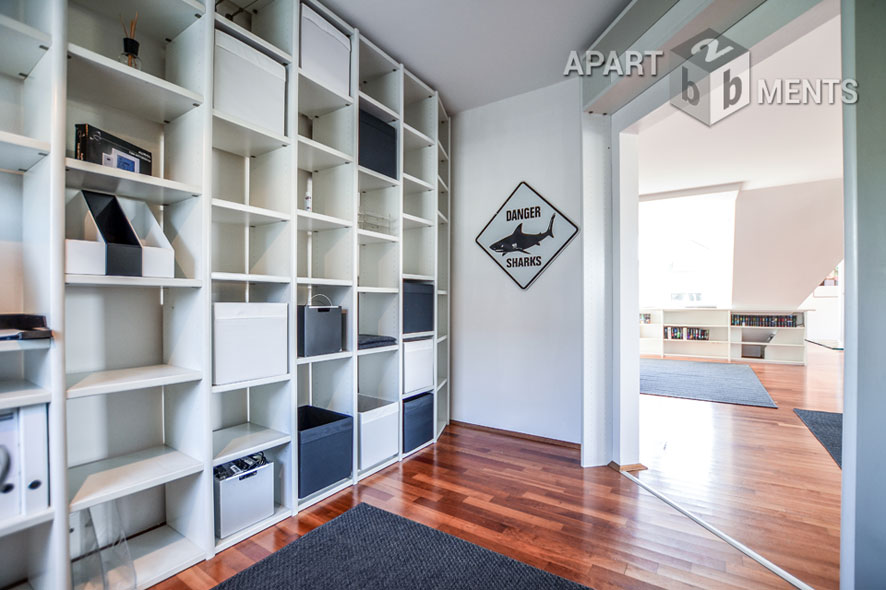 Furnished loft-style duplex with a loggia and a balcony in Cologne-Braunsfeld