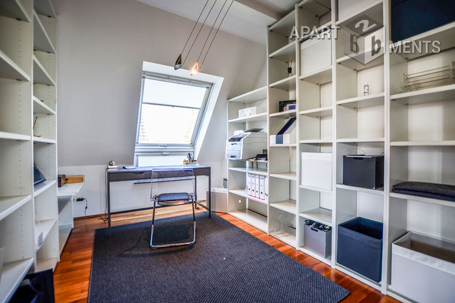 Furnished loft-style duplex with a loggia and a balcony in Cologne-Braunsfeld