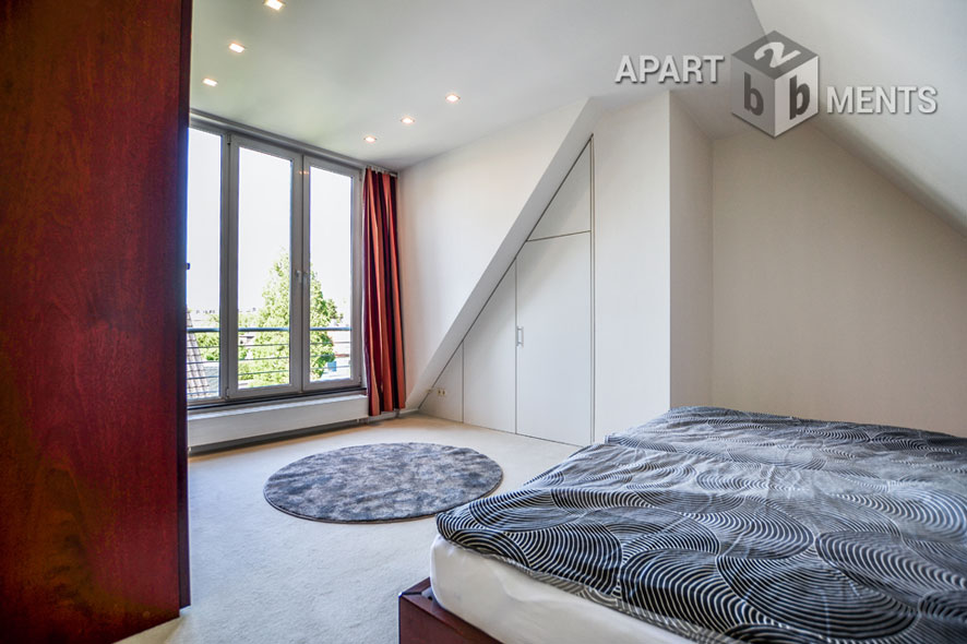 Furnished loft-style duplex with a loggia and a balcony in Cologne-Braunsfeld