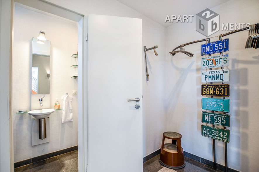 Furnished loft-style duplex with a loggia and a balcony in Cologne-Braunsfeld