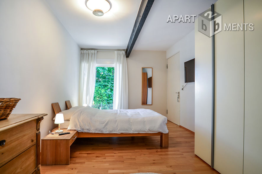 Möbliertes und klimatisiertes freistehendes Einfamilienhaus mit Garten in Frechen-Königsdorf