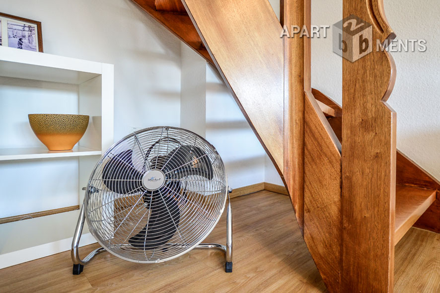 Möblierte und ruhige Maisonette in zentraler Wohnlage in Köln-Altstadt-Nord