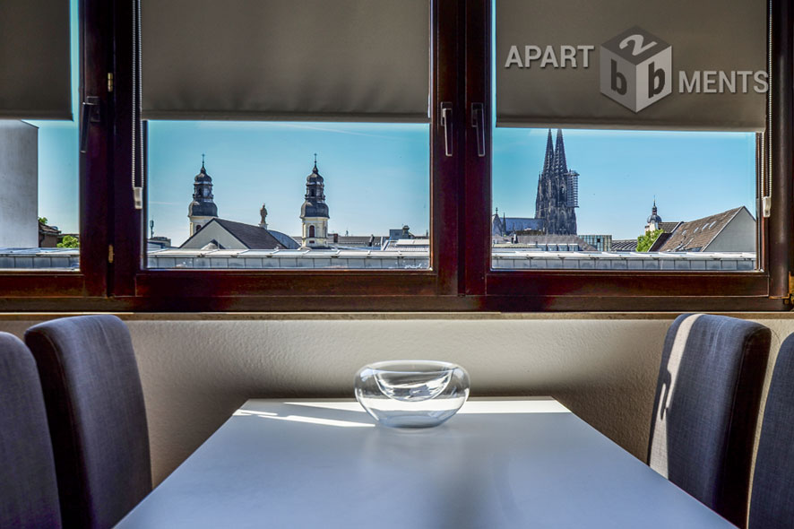 Möblierte und ruhige Maisonette in zentraler Wohnlage in Köln-Altstadt-Nord