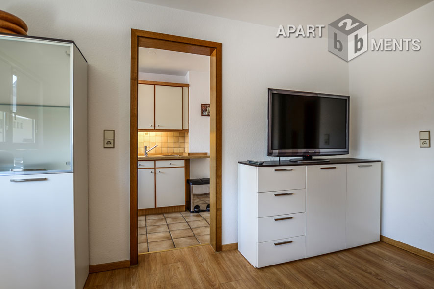 Möblierte und ruhige Maisonette in zentraler Wohnlage in Köln-Altstadt-Nord