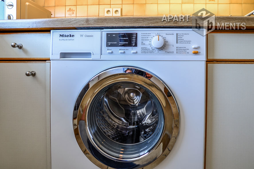 Möblierte und ruhige Maisonette in zentraler Wohnlage in Köln-Altstadt-Nord