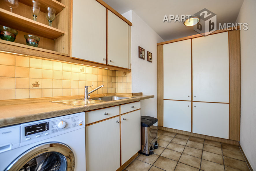 Möblierte und ruhige Maisonette in zentraler Wohnlage in Köln-Altstadt-Nord