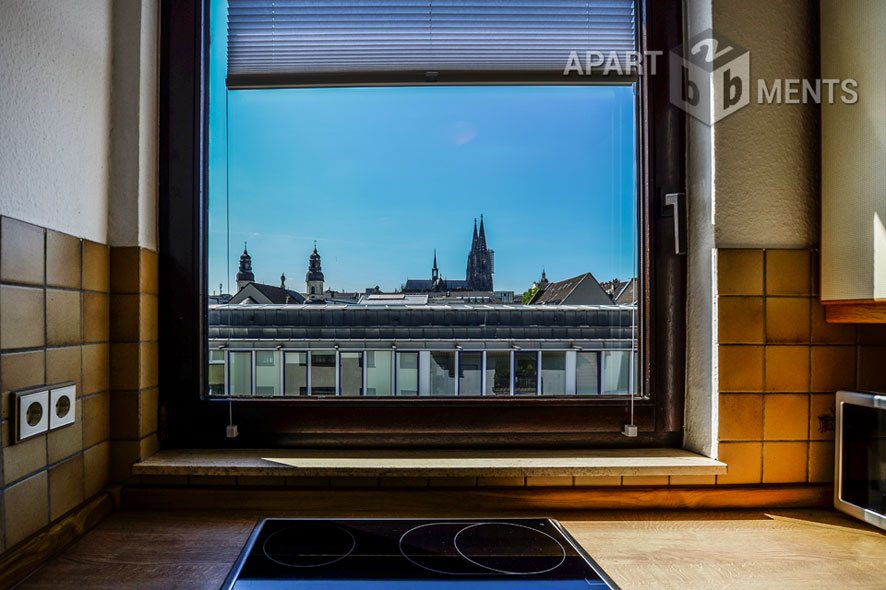 Möblierte und ruhige Maisonette in zentraler Wohnlage in Köln-Altstadt-Nord