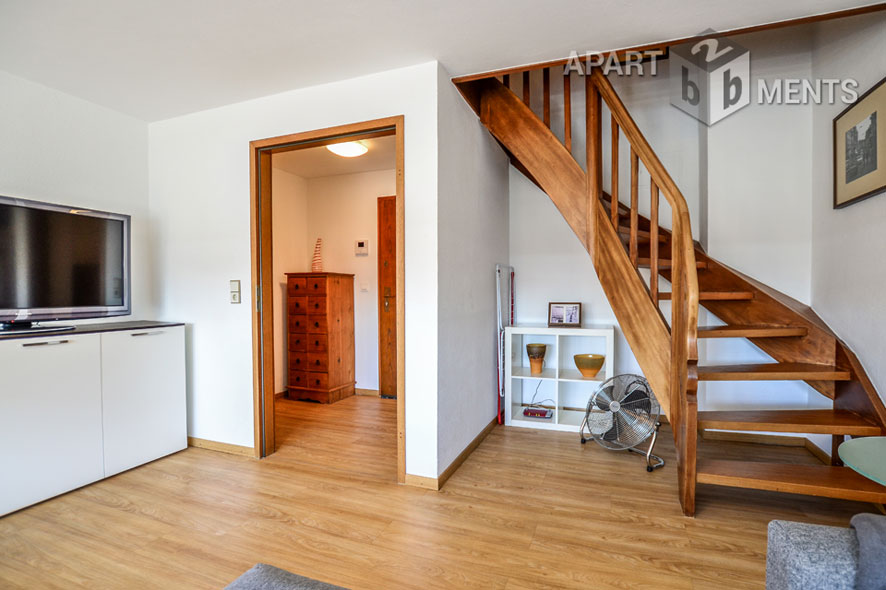 Möblierte und ruhige Maisonette in zentraler Wohnlage in Köln-Altstadt-Nord