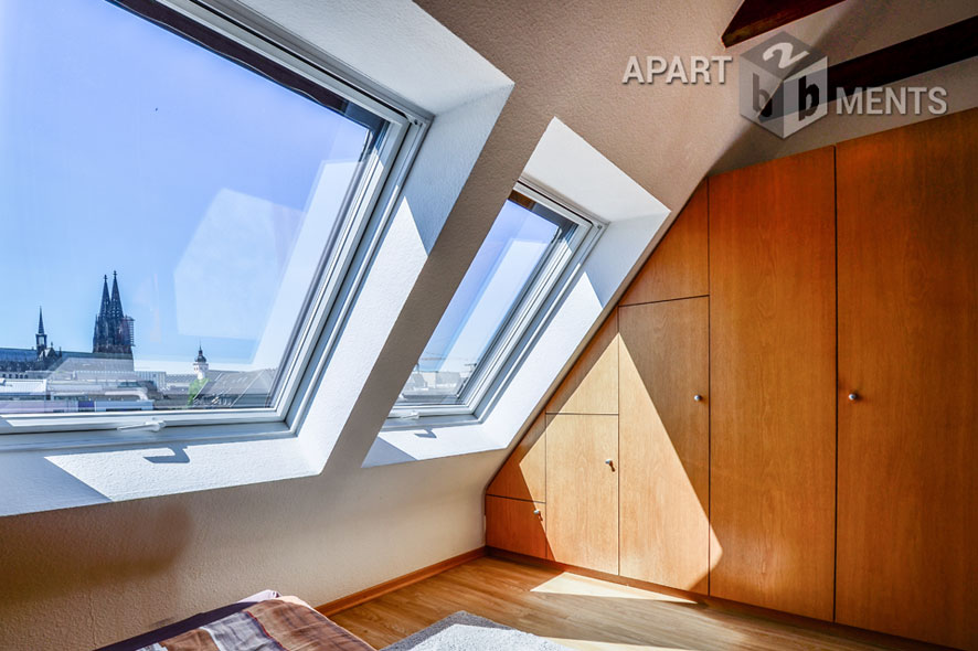 Möblierte und ruhige Maisonette in zentraler Wohnlage in Köln-Altstadt-Nord