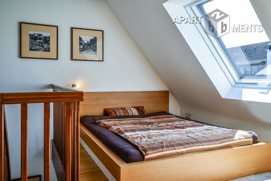 Möblierte und ruhige Maisonette in zentraler Wohnlage in Köln-Altstadt-Nord