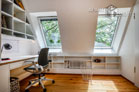 Erstklassig sanierte 1-Zimmer-Altbauwohnung mit sehr stilvoller moderner Möblierung