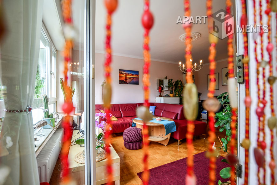 Möblierte 2,5 Zimmer Wohnung in Köln-Bilderstöckchen mit 2 Balkonen
