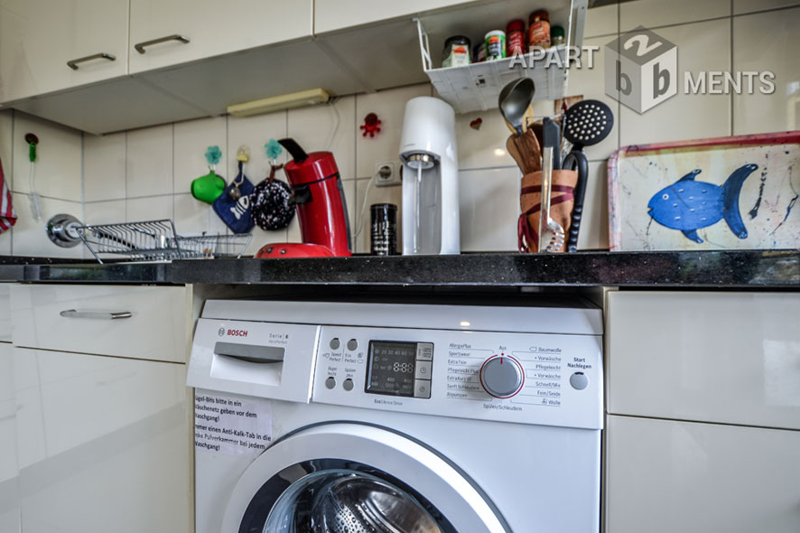 Möblierte 2,5 Zimmer Wohnung in Köln-Bilderstöckchen mit 2 Balkonen