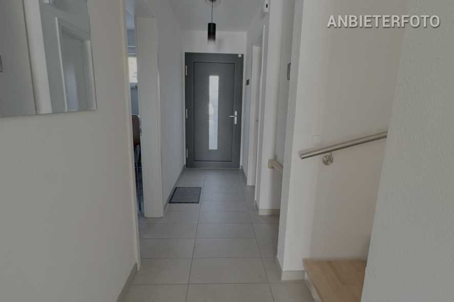 Möbliertes Reihenhaus mit Garten und Fitnessraum in Lohmar-Scheiderhöhe