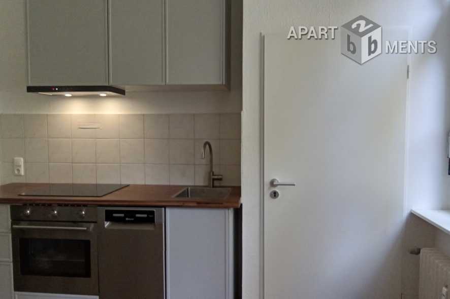 Teilmöblierte 2-Zimmer-Wohnung in Köln-Sülz am Manderscheider Platz