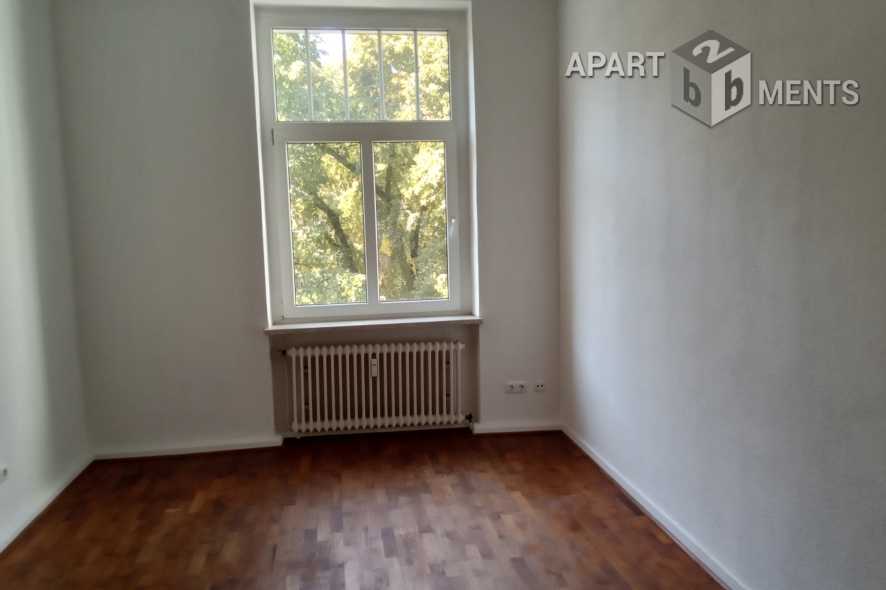 Teilmöblierte 2-Zimmer-Wohnung in Köln-Sülz am Manderscheider Platz