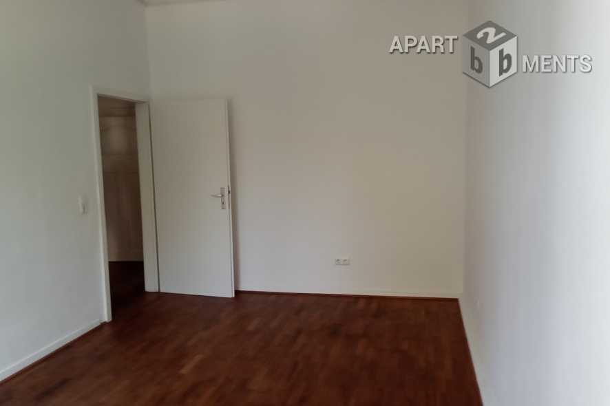 Teilmöblierte 2-Zimmer-Wohnung in Köln-Sülz am Manderscheider Platz