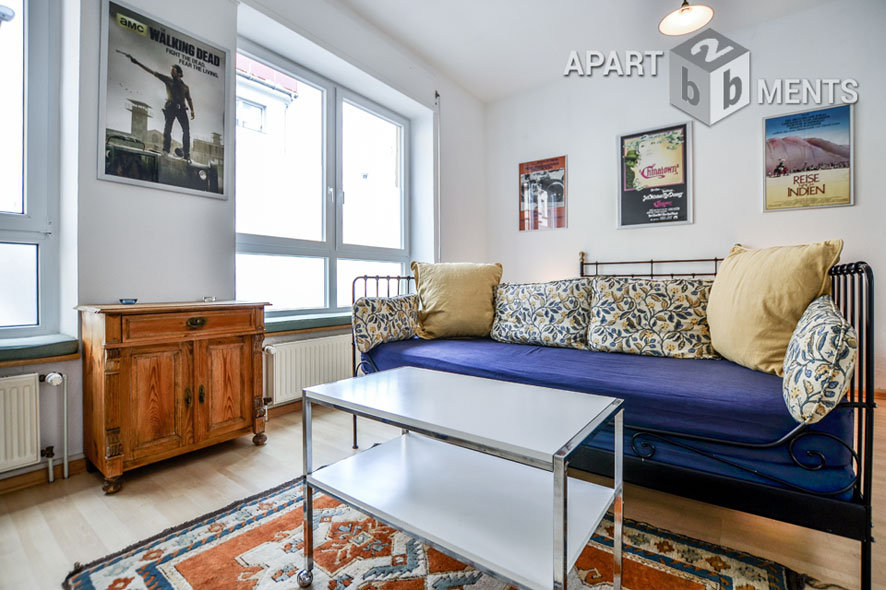 Möblierte und ruhige Studio-Altbauwohnung in Köln-Neuehrenfeld