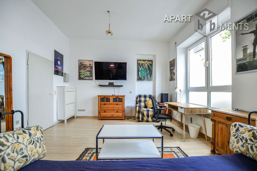 Möblierte und ruhige Studio-Altbauwohnung in Köln-Neuehrenfeld