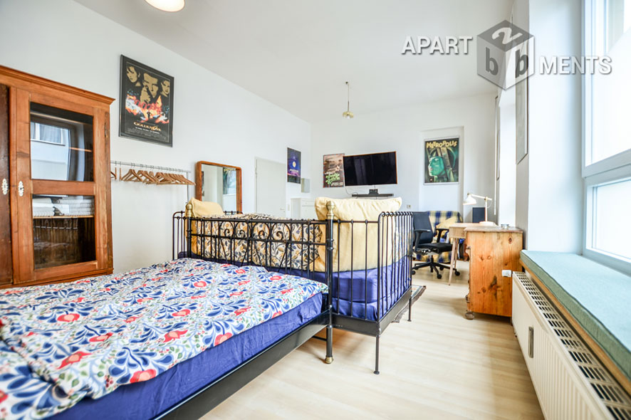 Möblierte und ruhige Studio-Altbauwohnung in Köln-Neuehrenfeld