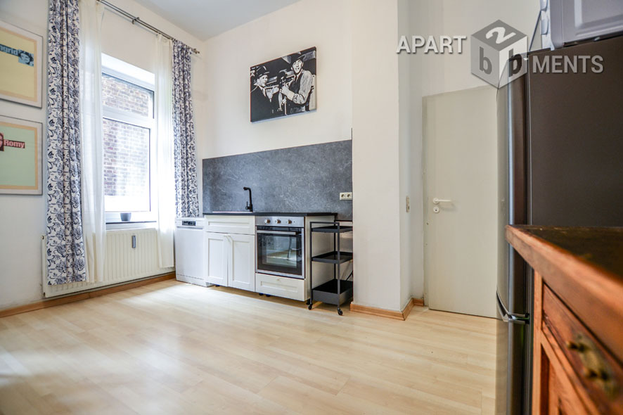 Möblierte und ruhige Studio-Altbauwohnung in Köln-Neuehrenfeld