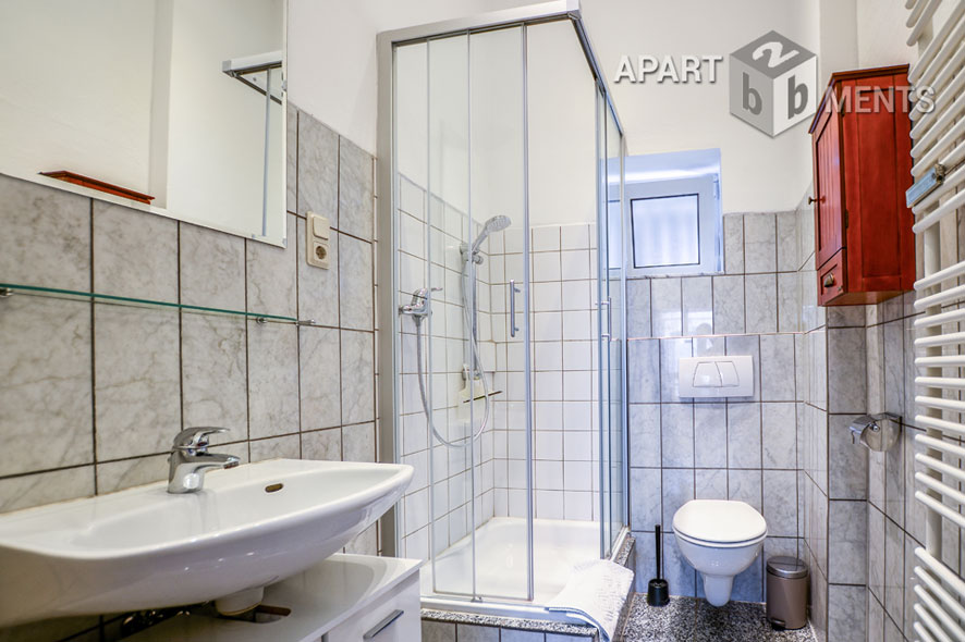 Möblierte und ruhige Studio-Altbauwohnung in Köln-Neuehrenfeld
