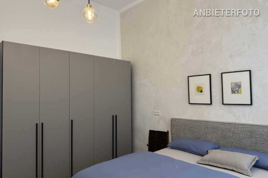 Modern möblierte 2-Zimmer-Wohnung mit Wintergarten in Köln Altstadt-Nord