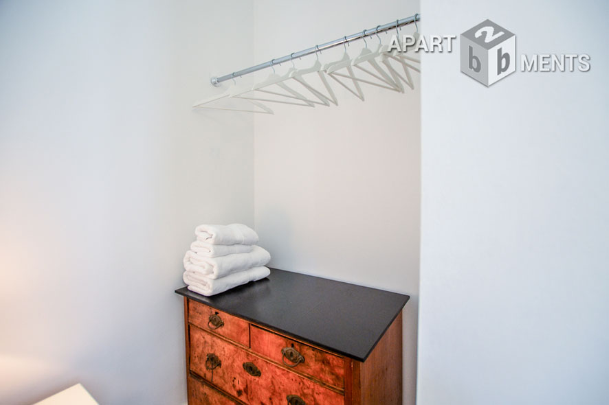 Modernly furnished 1.5-room apartment in Cologne-Neustadt-South