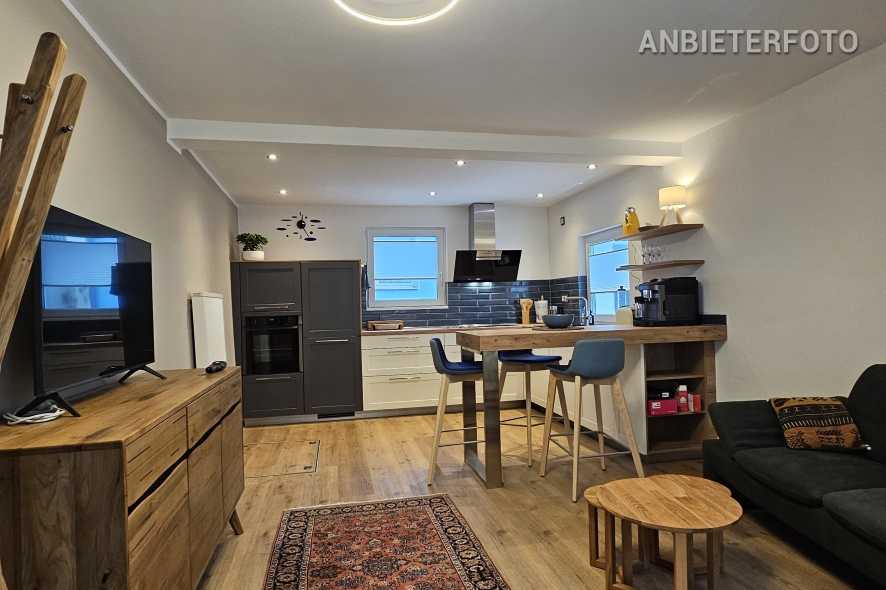 Small, luxury furnished house with a sunny courtyard in Bornheim-Walberberg
