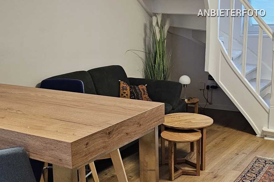 Small, luxury furnished house with a sunny courtyard in Bornheim-Walberberg