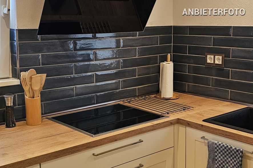 Small, luxury furnished house with a sunny courtyard in Bornheim-Walberberg