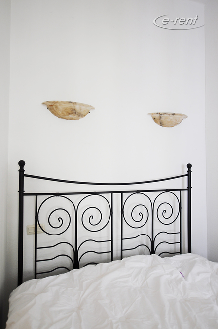 Elegant möblierte und geräumige Altbauwohnung in Düsseldorf-Derendorf