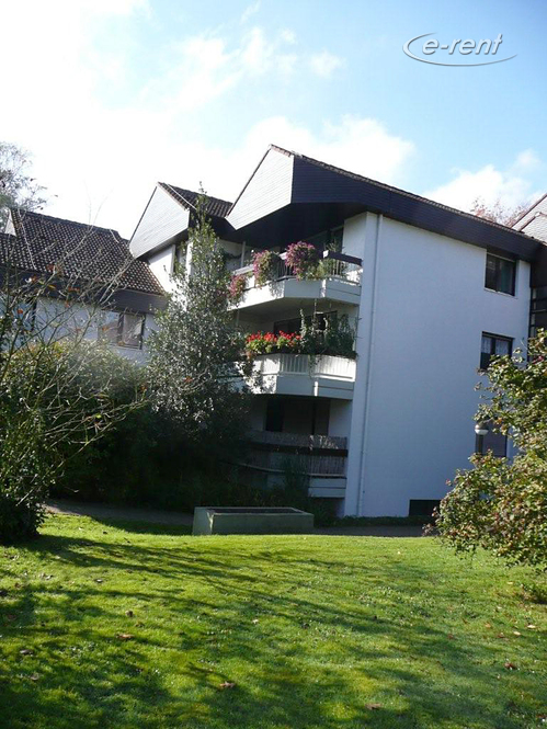 Zeitlos möblierte Wohnung am Yachthafen in Neuss-Gnadental