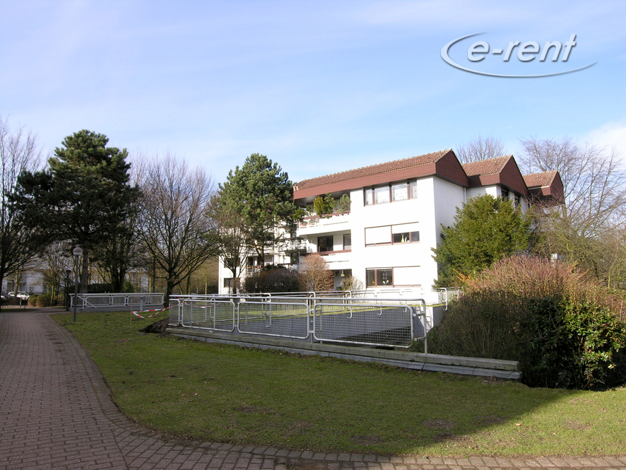 Zeitlos möblierte Wohnung am Yachthafen in Neuss-Gnadental