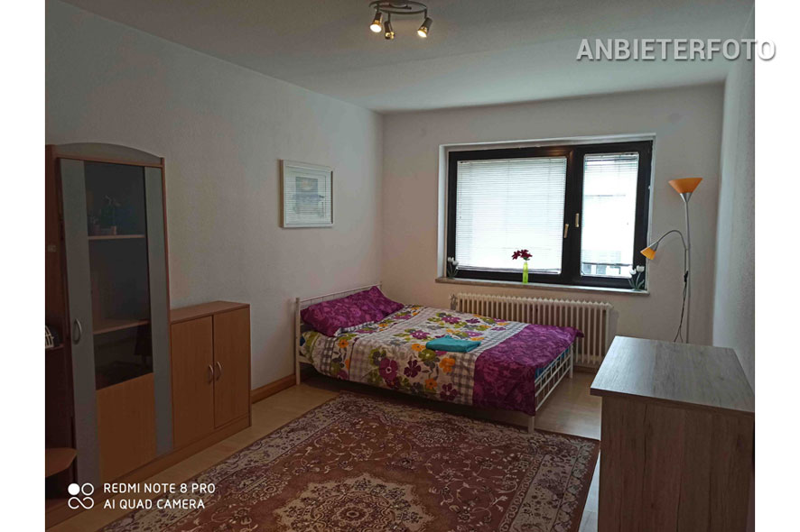 Furnished city flat with a view of the Rhine in Düsseldorf-Unterbilk