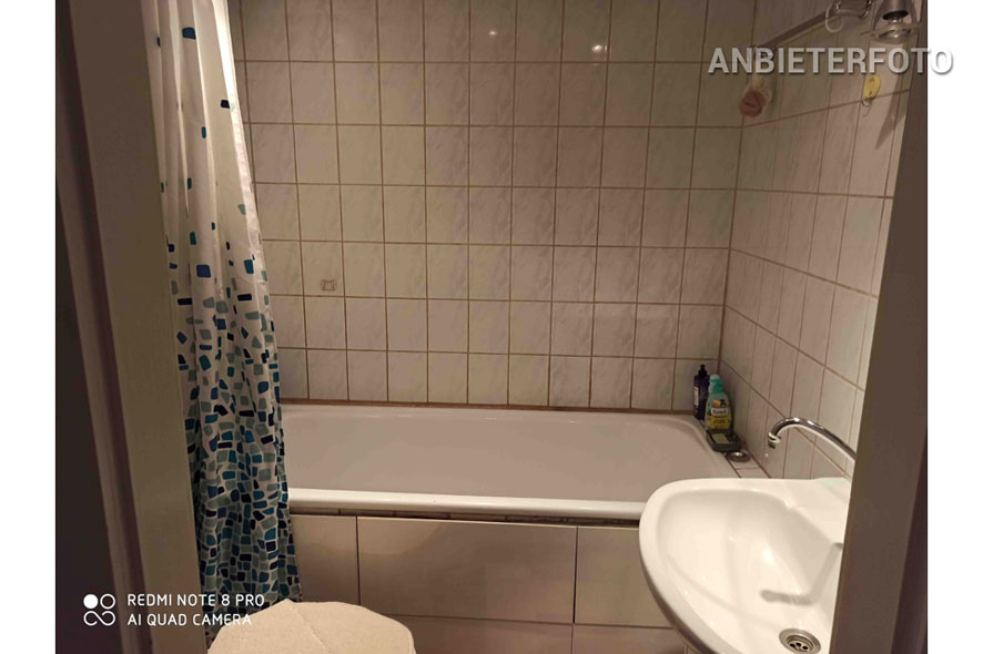 Furnished city flat with a view of the Rhine in Düsseldorf-Unterbilk
