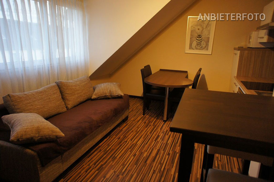 Furnished and centrally located maisonette-apartment in Düsseldorf-Pempelfort