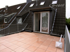 Möblierte und ruhige Wohnung mit Dachterrasse in Düsseldorf-Stockum