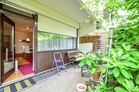 Modern möblierte und zentral gelegene Wohnung mit kleinem Garten in Düsseldorf-Düsseltal