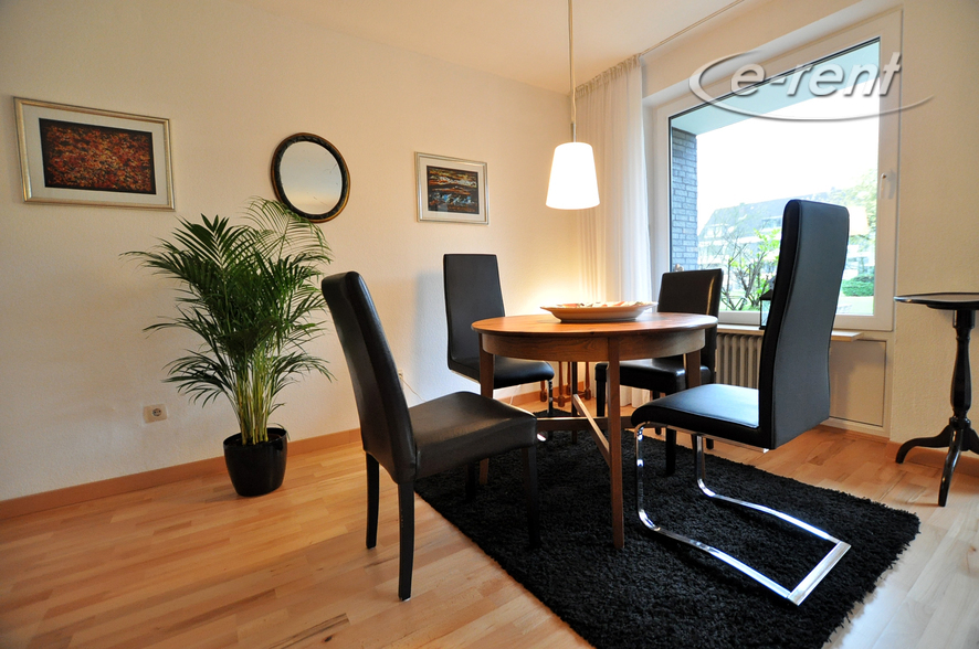 Modernly furnished maisonette apartment with large terrace and garden in Düsseldorf-Mörsenbroich
