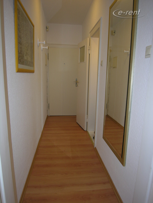 Gepflegt möblierte und zentral gelegene Wohnung in Düsseldorf-Stadtmitte