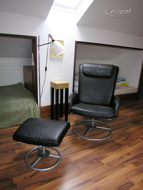 Modernly furnished and centrally located apartment in Düsseldorf-Stadtmitte