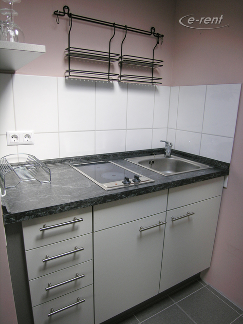 Modernly furnished and centrally located apartment in Düsseldorf-Stadtmitte