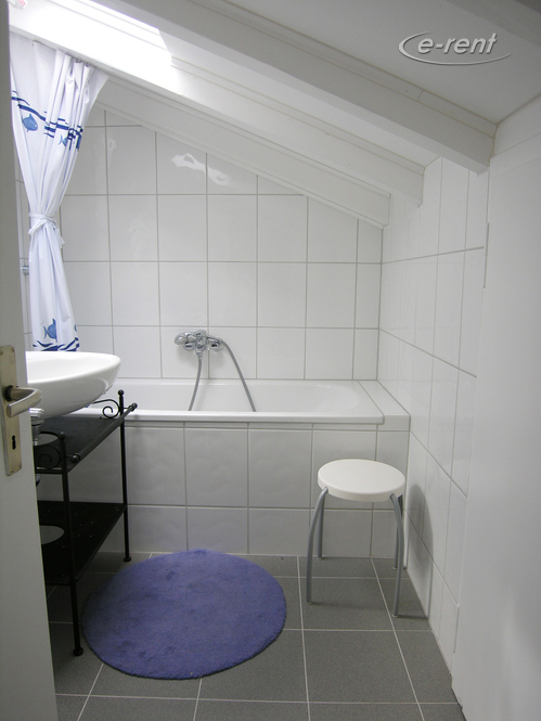 Modernly furnished and centrally located apartment in Düsseldorf-Stadtmitte