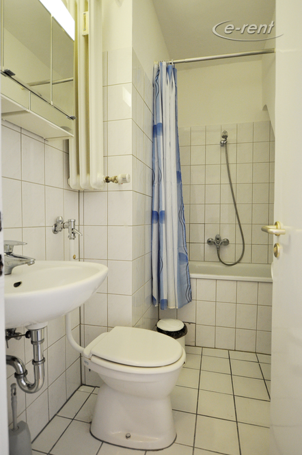 Gepflegt möblierte und zentral gelegene Wohnung in Düsseldorf-Stadtmitte